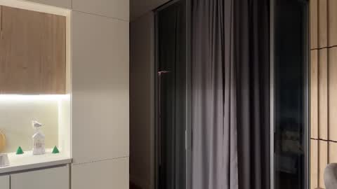 Kira online show from 11/23/25, 03:56