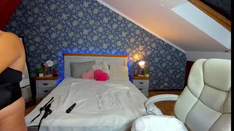 Snapshot of kiraroxx chatting on 02/01/25, 03:08 Kira online show from 02/01/25, 03:08