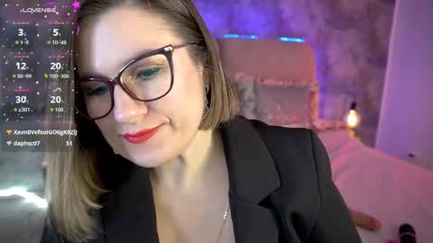 Snapshot of kiraroxx chatting on 03/11/26, 09:32 Kira online show from 03/11/26, 09:32