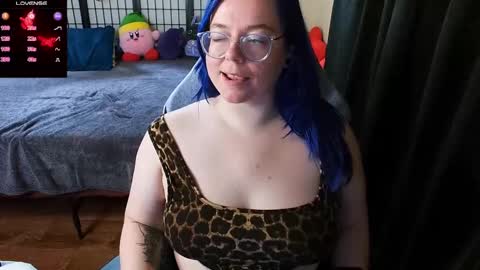 Snapshot of kiraspitqueen chatting on 12/20/24, 06:40 KiraSpitQueen online show from 12/20/24, 06:40