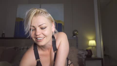 kirasunny online show from 02/07/25, 08:42