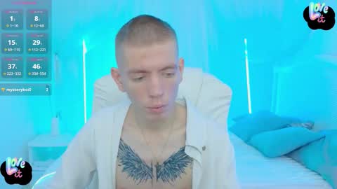    online show from 10/15/25, 08:47