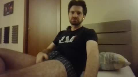 kiri0101 online show from 12/23/25, 12:19