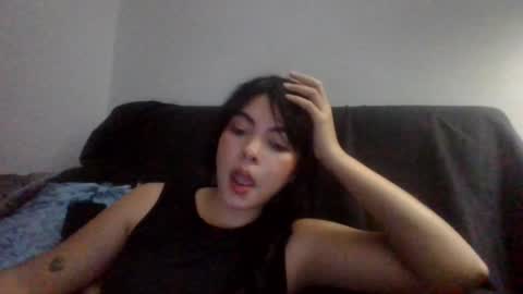 Snapshot of kiri_cute chatting on 01/11/25, 05:20 Kiri online show from 01/11/25, 05:20