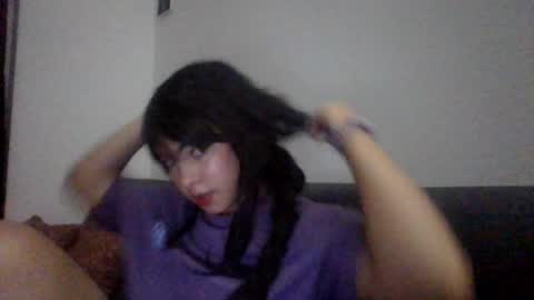Snapshot of kiri_cute chatting on 01/16/25, 05:21 Kiri online show from 01/16/25, 05:21