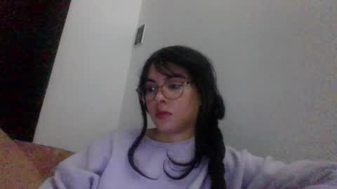 Snapshot of kiri_cute chatting on 02/04/25, 06:25 Kiri online show from 02/04/25, 06:25