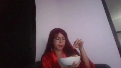 Snapshot of kiri_cute chatting on 02/10/25, 05:47 Kiri online show from 02/10/25, 05:47