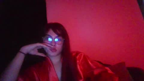 Snapshot of kiri_cute chatting on 02/10/25, 08:53 Kiri online show from 02/10/25, 08:53