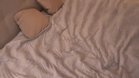 kiri_pvt online show from 11/09/25, 10:19