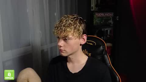 Kirill and Andrey online show from 10/12/25, 08:08