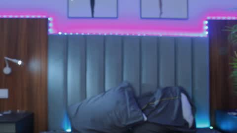 Risha online show from 01/19/25, 03:08