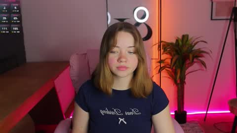 Kiss Moon online show from 03/05/26, 07:48