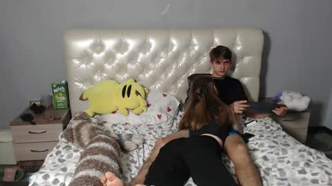 Angela and Dan online show from 09/11/25, 05:57