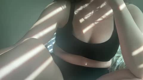 kissbriella online show from 11/07/25, 08:31