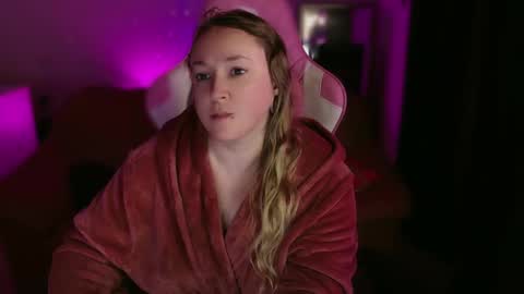 kissica online show from 02/18/25, 05:42