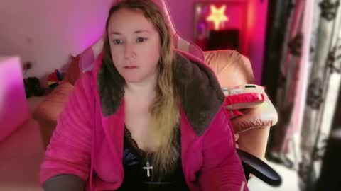 kissica online show from 02/24/25, 11:43