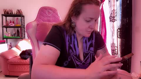 kissica online show from 11/11/25, 07:52