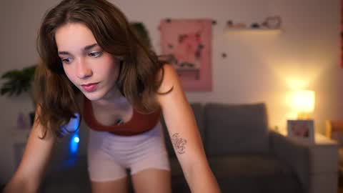 Sisi online show from 09/21/25, 01:13