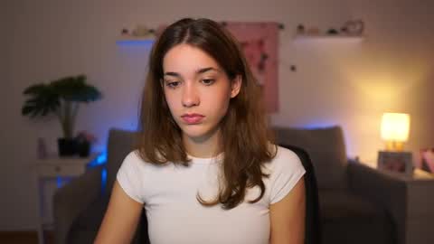 Sisi online show from 10/06/25, 01:08