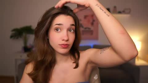 Sisi online show from 04/20/26, 01:14