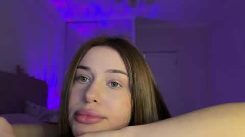 kisskeyy online show from 02/09/25, 11:15