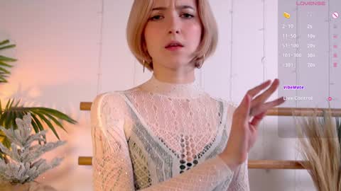 Snapshot of kisskiss_muah chatting on 12/10/24, 05:22 Kate online show from 12/10/24, 05:22