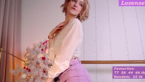 Snapshot of kisskiss_muah chatting on 01/21/25, 05:20 Kate online show from 01/21/25, 05:20