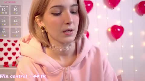 Snapshot of kisskiss_muah chatting on 02/18/25, 02:16 Kate online show from 02/18/25, 02:16