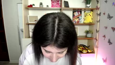 Snapshot of kissleoxx chatting on 05/18/26, 12:22 kissleoxx online show from 05/18/26, 12:22