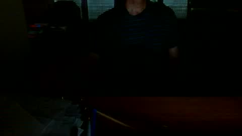 Snapshot of kisslog1 chatting on 06/20/26, 02:31 kisslog1 online show from 06/20/26, 02:31
