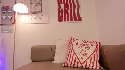 Call me Nicolle online show from 04/21/26, 08:01