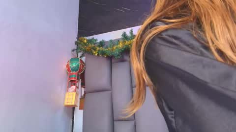 BELLA FLAME online show from 12/03/25, 07:12