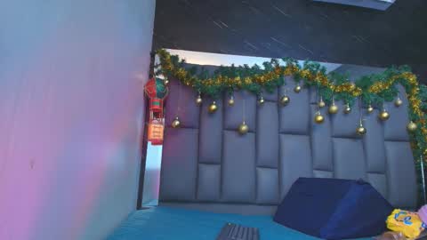 BELLA FLAME online show from 12/17/25, 06:58