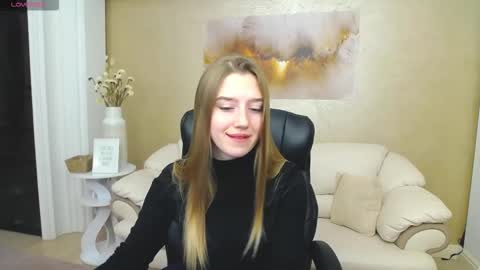 kissme_now online show from 11/07/25, 02:17