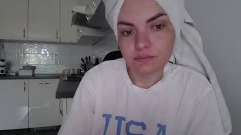 Snapshot of kitcatheaven4u chatting on 07/04/26, 07:25 Im Amaia Everyone Merry Christmas online show from 07/04/26, 07:25