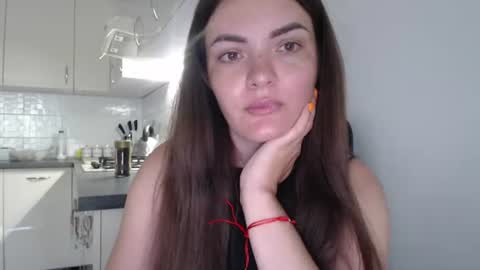 Snapshot of kitcatheaven4u chatting on 07/06/26, 08:33 Im Amaia Everyone Merry Christmas online show from 07/06/26, 08:33