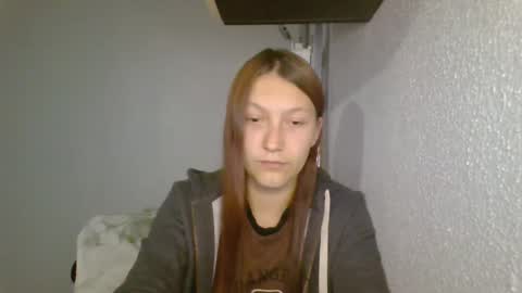 kiti_kitiss online show from 10/12/25, 01:54