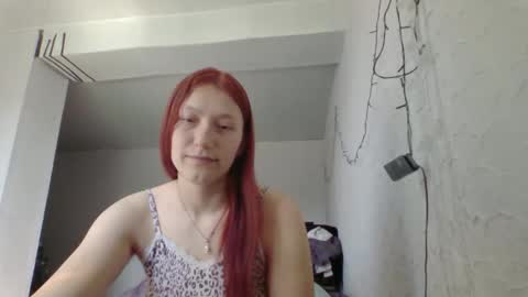 Snapshot of kiti_kitiss chatting on 03/15/26, 10:32 kiti_kitiss online show from 03/15/26, 10:32