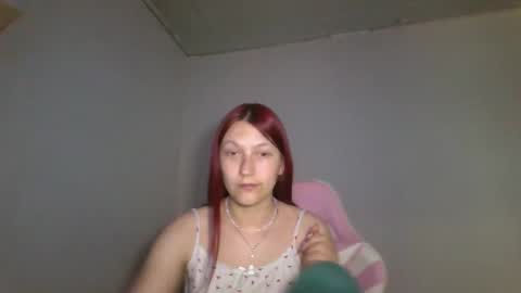 Snapshot of kiti_kitiss chatting on 04/18/26, 01:04 kiti_kitiss online show from 04/18/26, 01:04