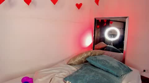 Kitty online show from 02/07/25, 08:44