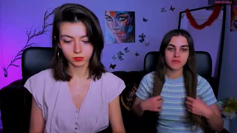 kitniss online show from 12/22/25, 01:19