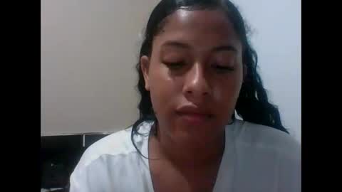 kitra_new online show from 10/22/25, 09:09