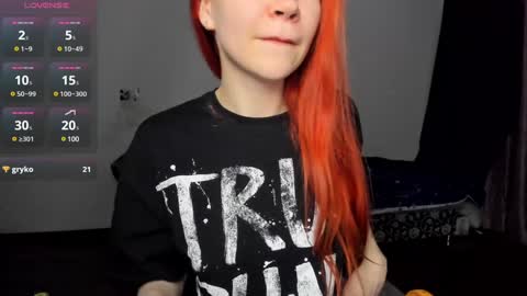 Snapshot of kitsunemoon chatting on 12/07/24, 08:16 Kitsune online show from 12/07/24, 08:16