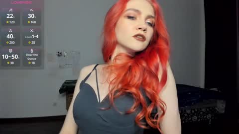 Snapshot of kitsunemoon chatting on 01/17/25, 10:01 Kitsune online show from 01/17/25, 10:01