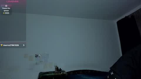 Snapshot of kitsunemoon chatting on 01/18/25, 08:19 Kitsune online show from 01/18/25, 08:19