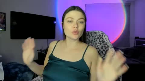 Serina Chan online show from 01/26/25, 05:02