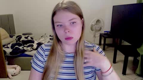 Jennyblonde and Emmabrunette online show from 09/20/25, 02:40