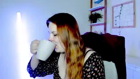 Snapshot of kittengingerxo chatting on 07/22/26, 05:32 Kitten online show from 07/22/26, 05:32