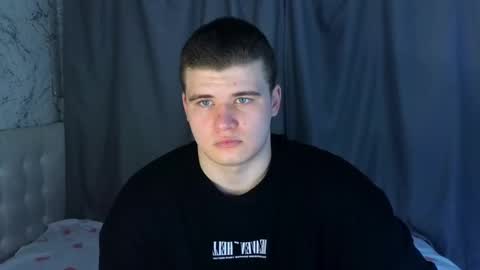 Snapshot of kittenmur chatting on 01/25/25, 09:57 Vlad online show from 01/25/25, 09:57