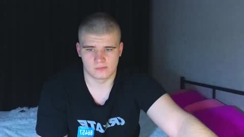 Snapshot of kittenmur chatting on 02/16/25, 12:21 Vlad online show from 02/16/25, 12:21